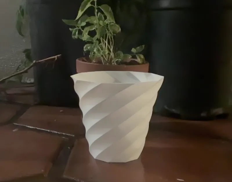 Modern planter