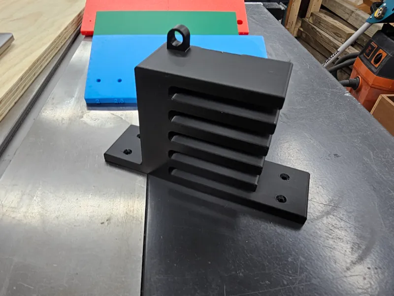 Veiko T-Square Wall Mount 
