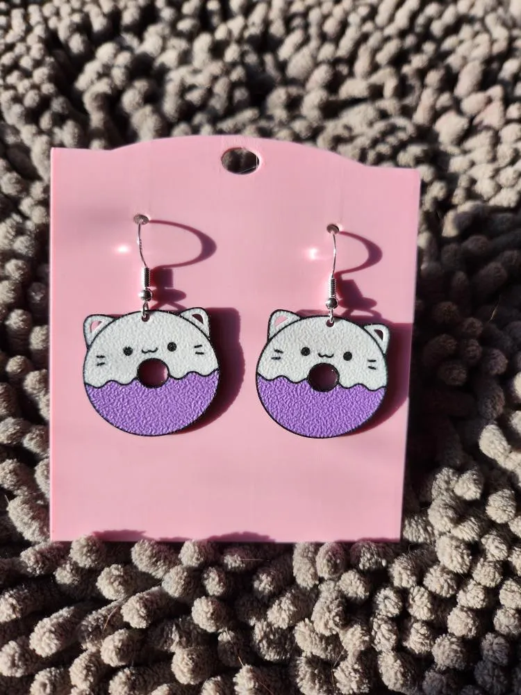 Kawaii Donut cat earrings view 2