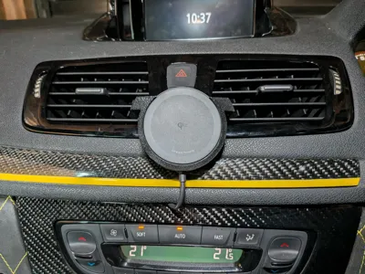 Renault Megane MK3 Wireless MagSafe Charger Mount
