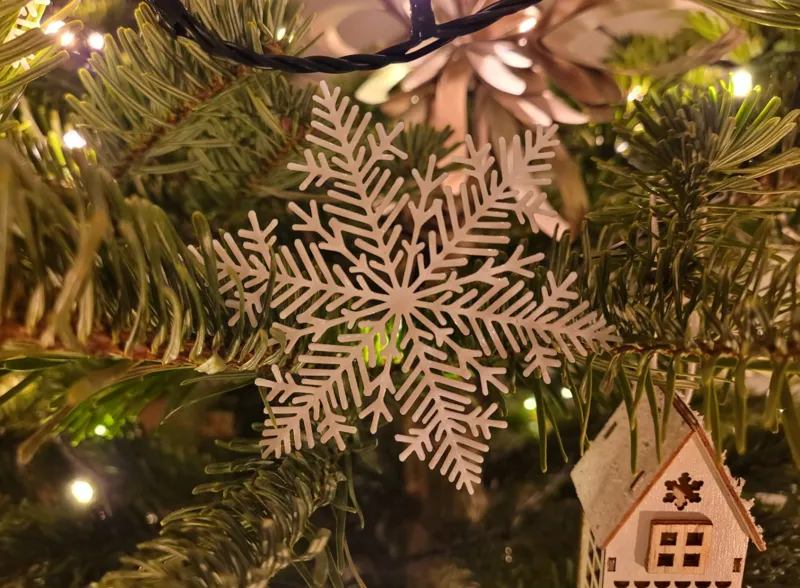 Christmas tree snowflake ornament