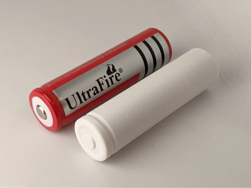Li-ion 18650 battery cell model (UltraFire)