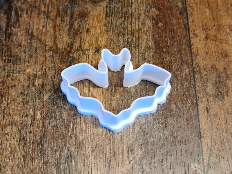Halloween: bat cookie cutter small