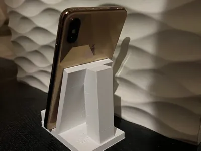 Phone stand That hides Cable