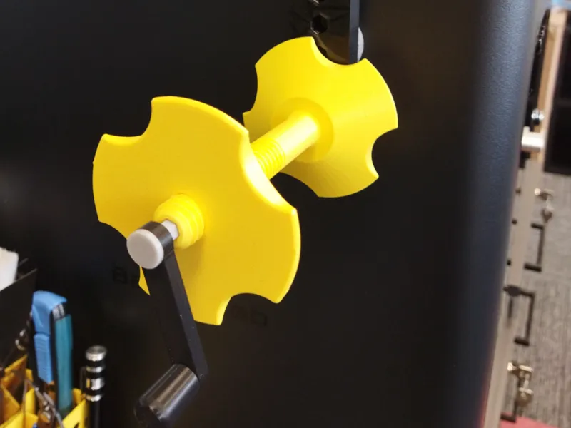 Filament spool rewinder with holder