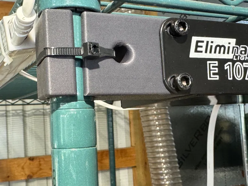 1 in post 24 in wire rack to 19 in rack adapter