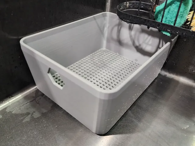 Waste strainer basket