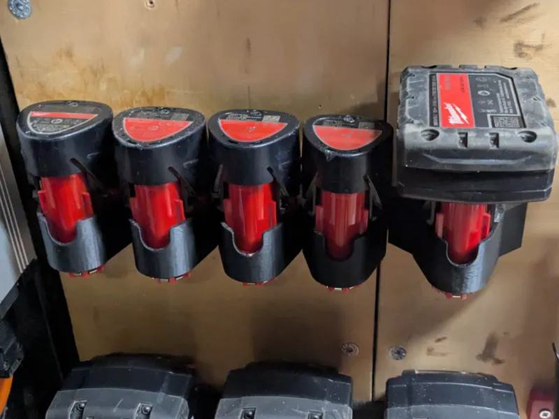 Modularer Akkuhalter für 12-V-Akkus 