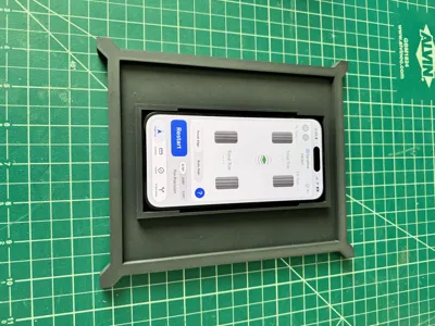 Gyraline iphone 15 Pro holder 