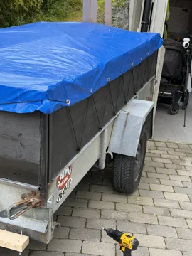 Letrero o emblema decorativo: Round Tarp Cleat for Trailer & Cargo Net — vista de referencia 4