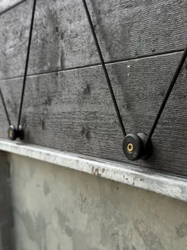 Letrero o emblema decorativo: Round Tarp Cleat for Trailer & Cargo Net — vista de referencia 3