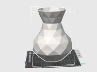 Vase low poly — photo 2