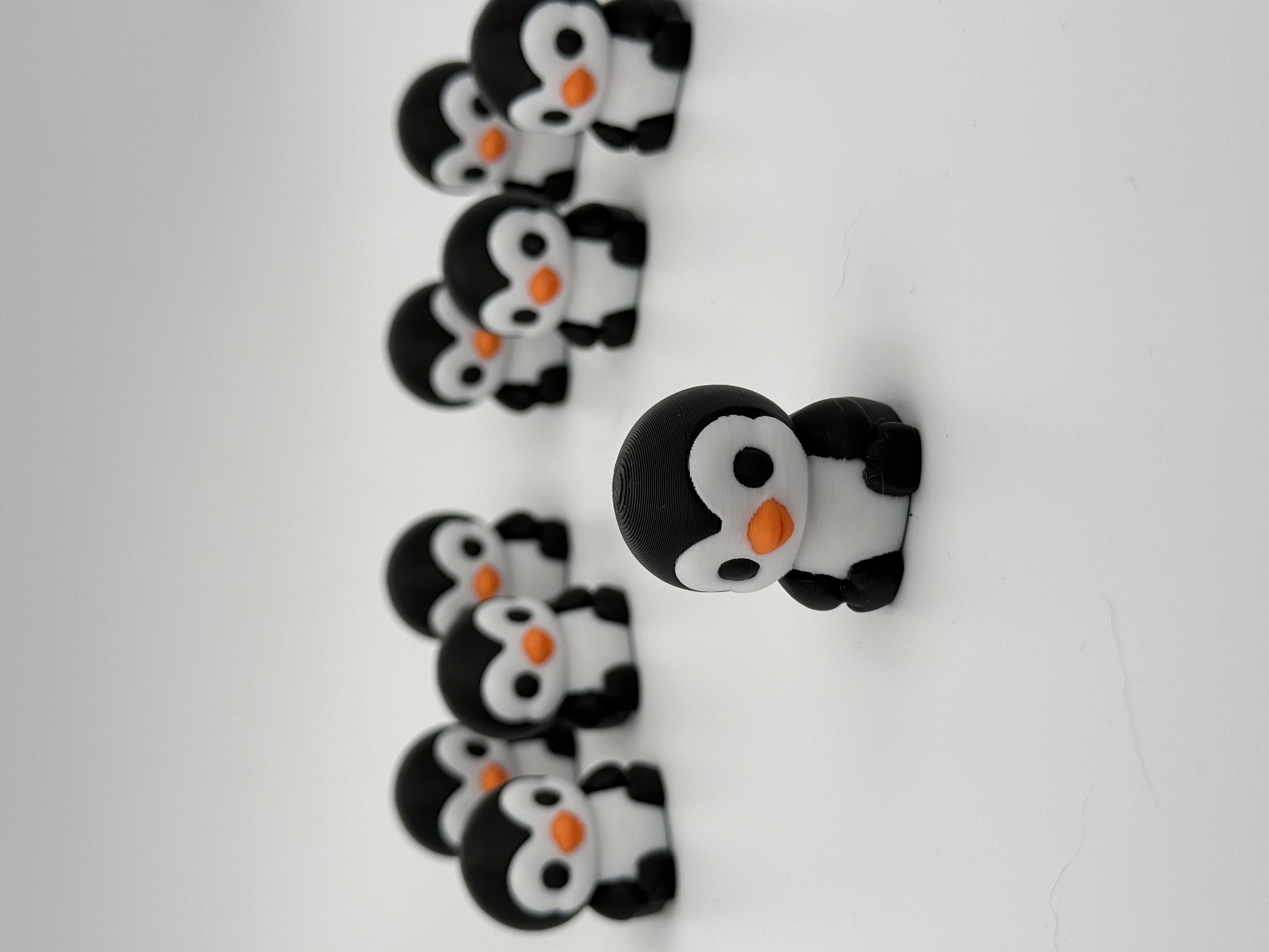Miniatura 3 do modelo 3D Pingo – Tiny Waddle Buddy