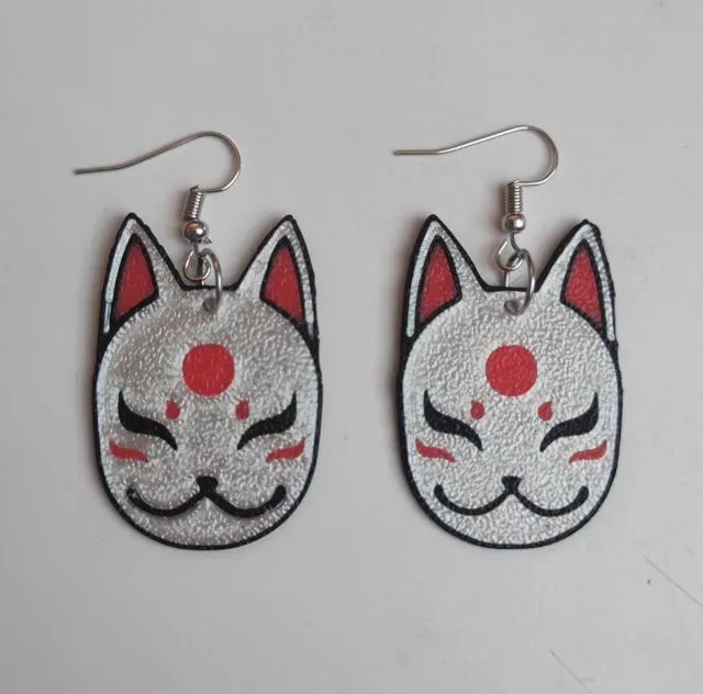Fuchsmaskenohrringe im japanischen Stil 2D Remix