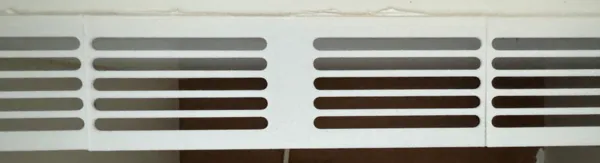 Grille d'aération pour meuble de cuisine