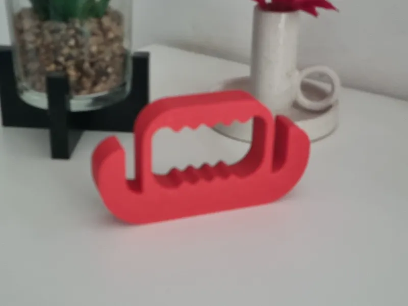 Spikey Shopper holder