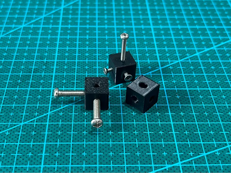 Threaded Cube M2 M3