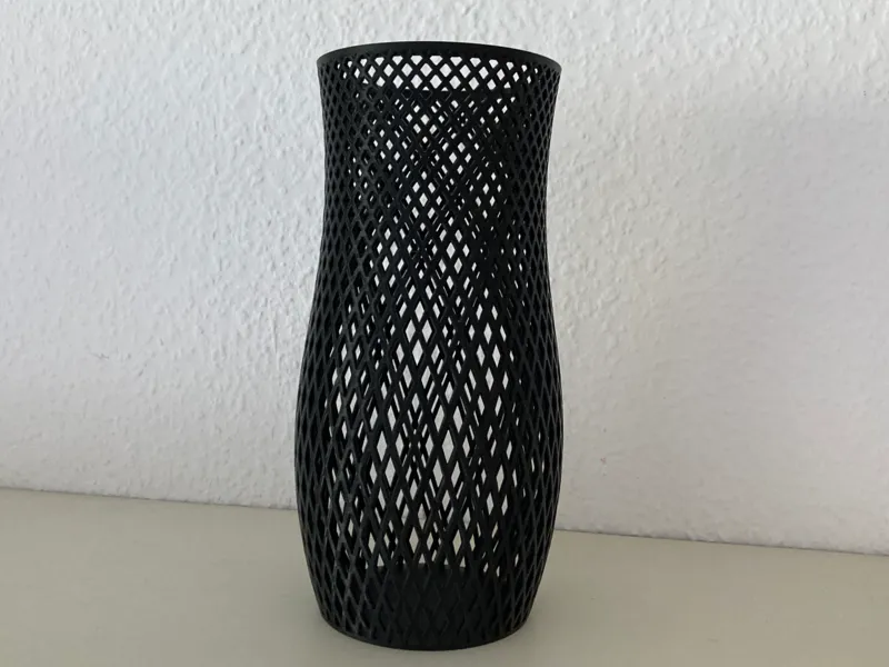 Impossible Mesh Vase - Big