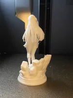 Figurine Hinata Hyûga (Naruto) sur socle Konoha — photo 3