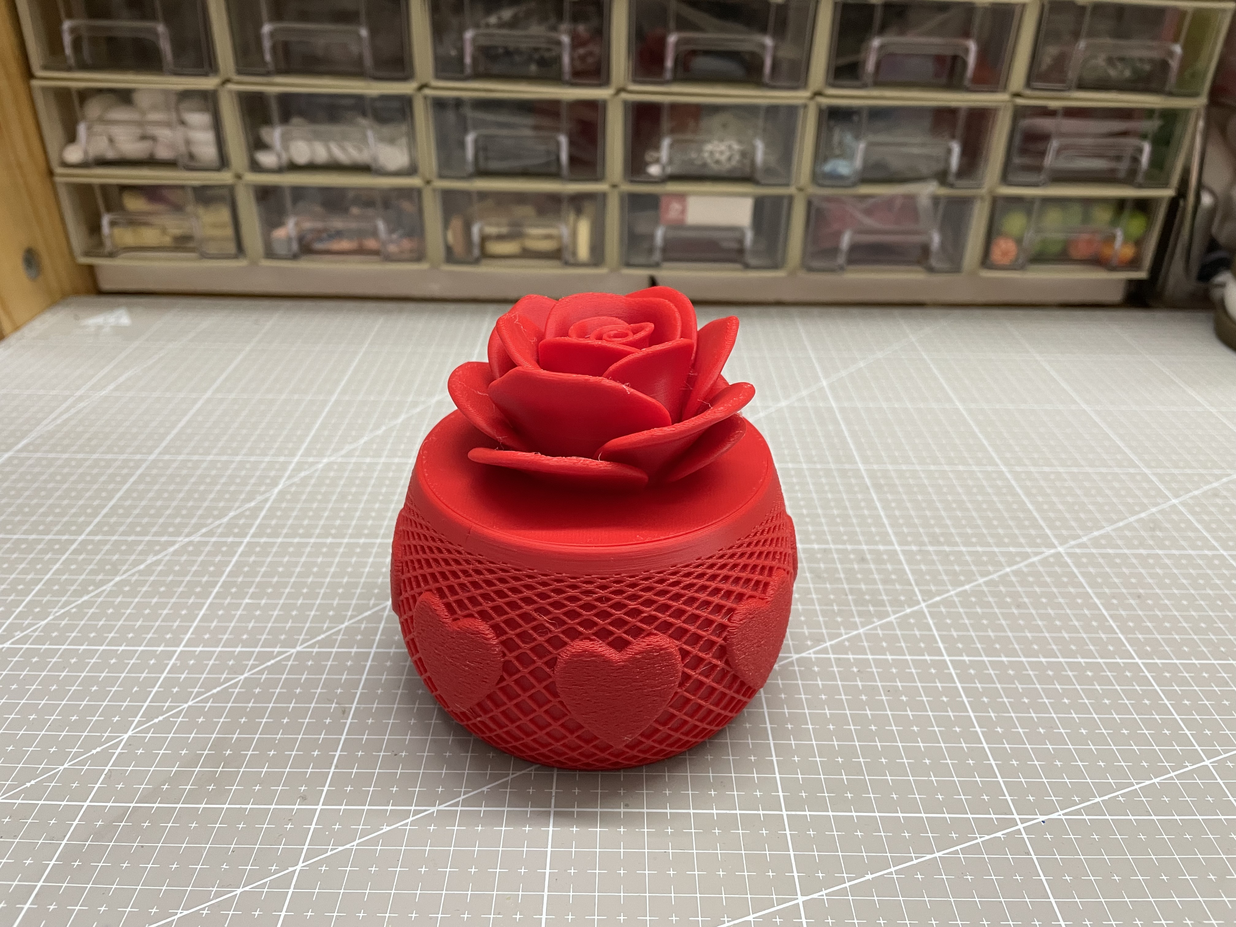Miniatura 2 do modelo 3D 可爱的情人节首饰收纳罐