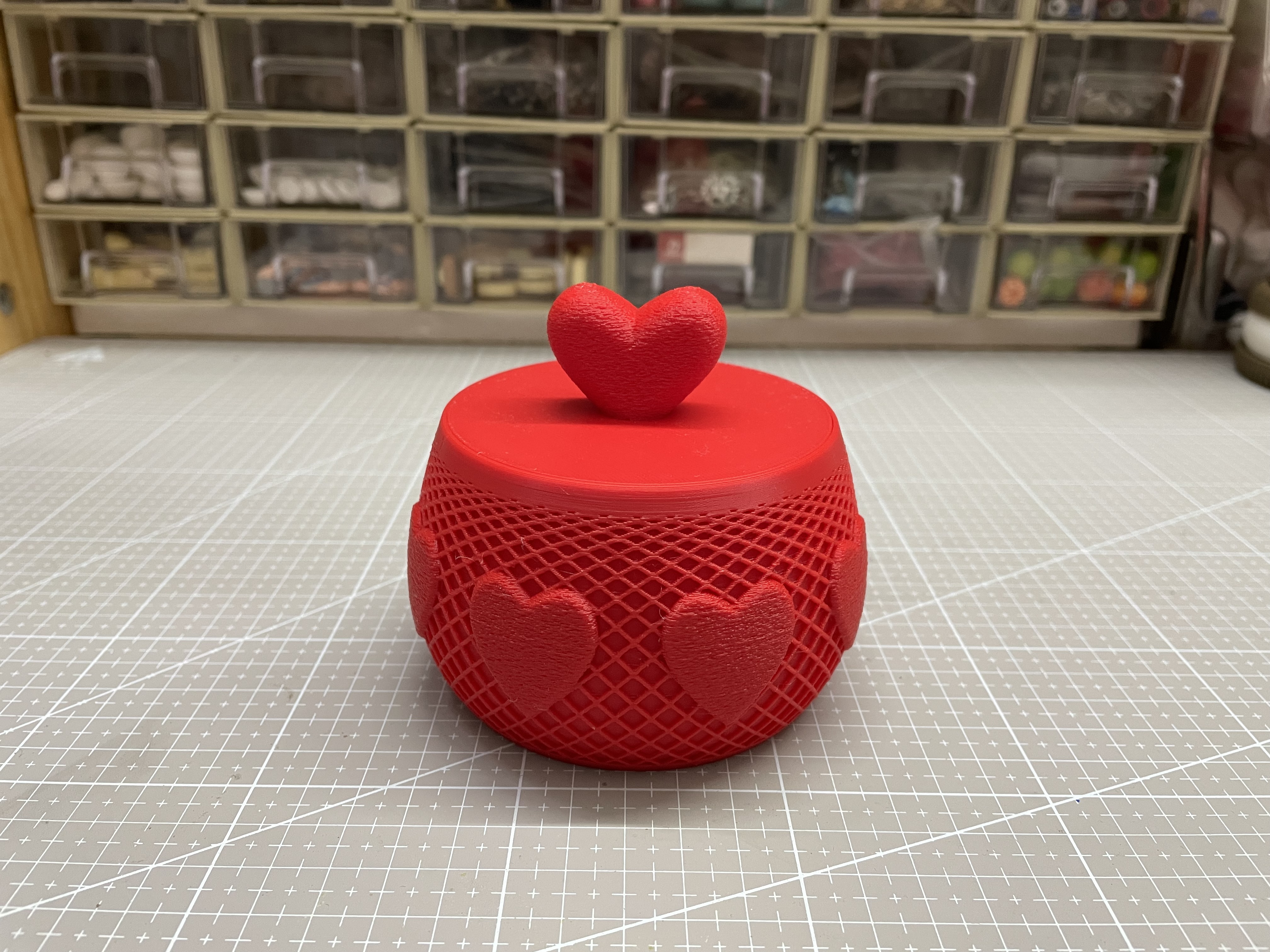 Miniatura 3 do modelo 3D 可爱的情人节首饰收纳罐