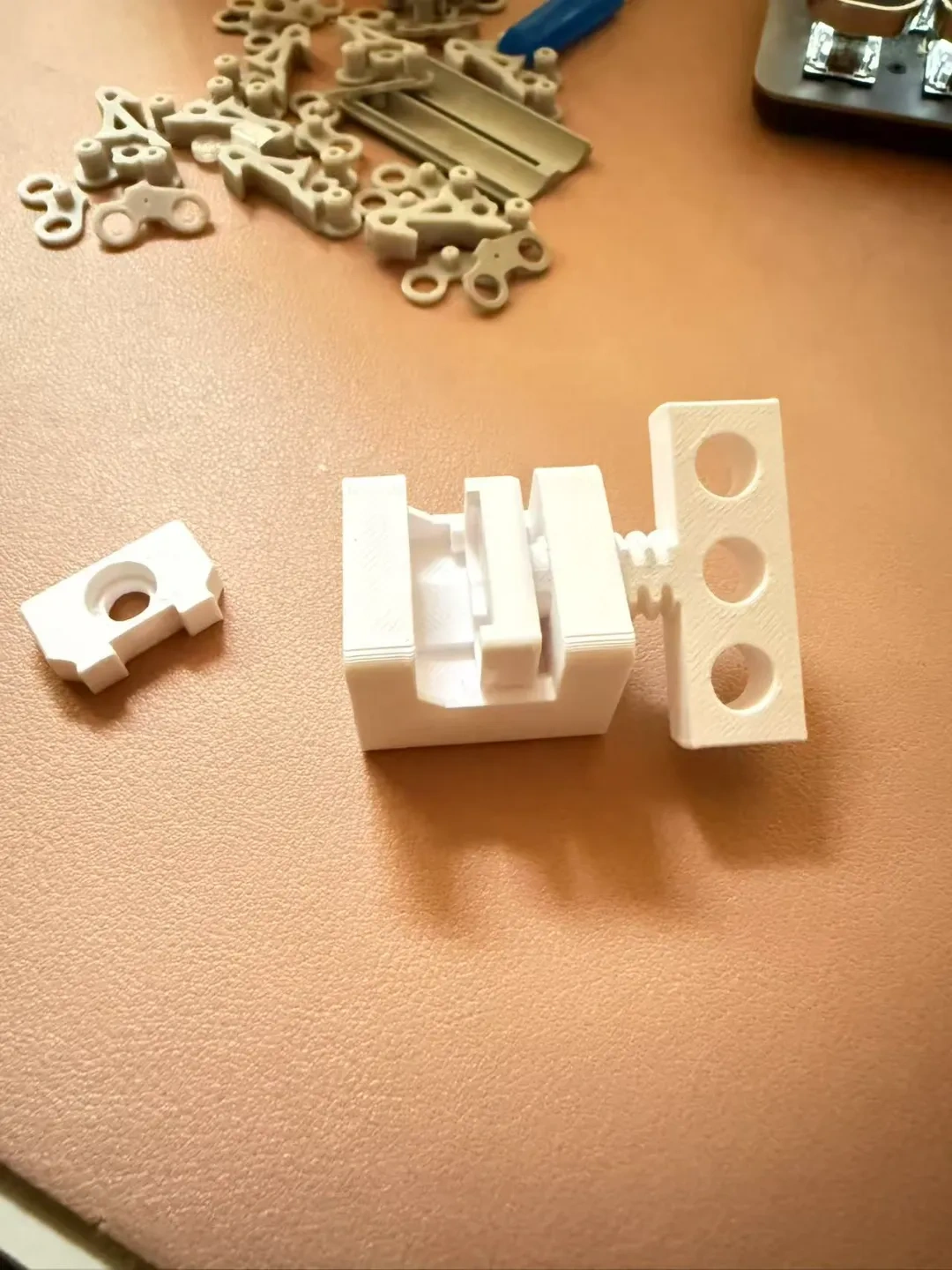 Miniatura 14 do modelo 3D 仿生机甲_拼装动态模型