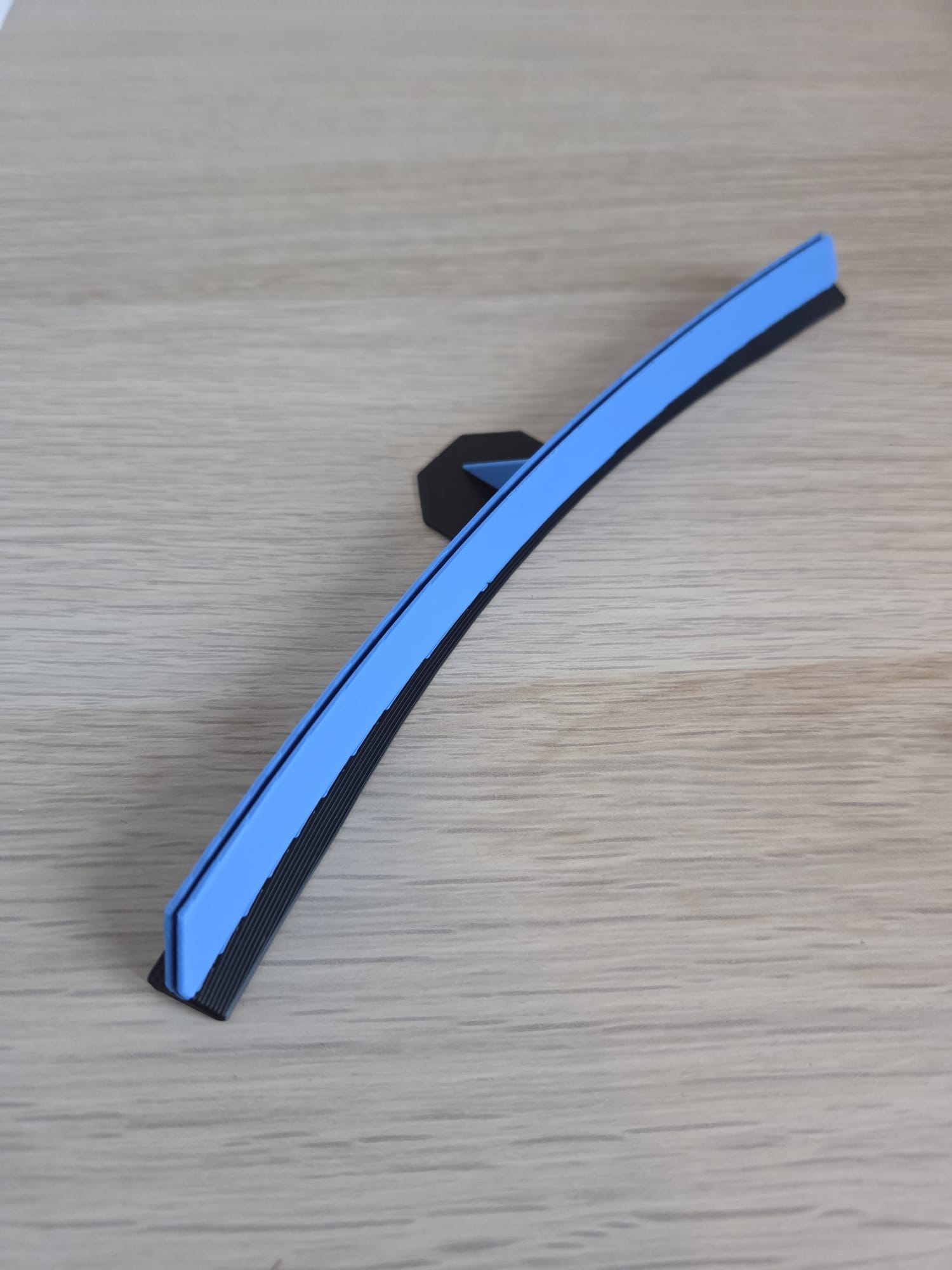 Miniatura 4 do modelo 3D Vertical paper stand