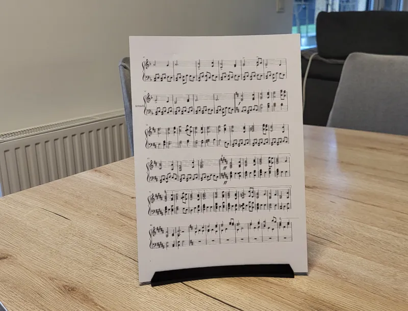 Vertical paper stand