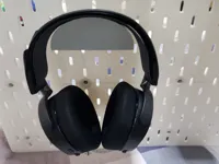 Support casque pour panneau perforé Skådis — photo 1