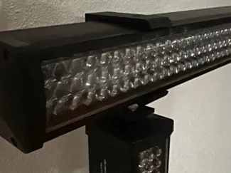 Stairville Led Bar 240/8 RGB Halter oben