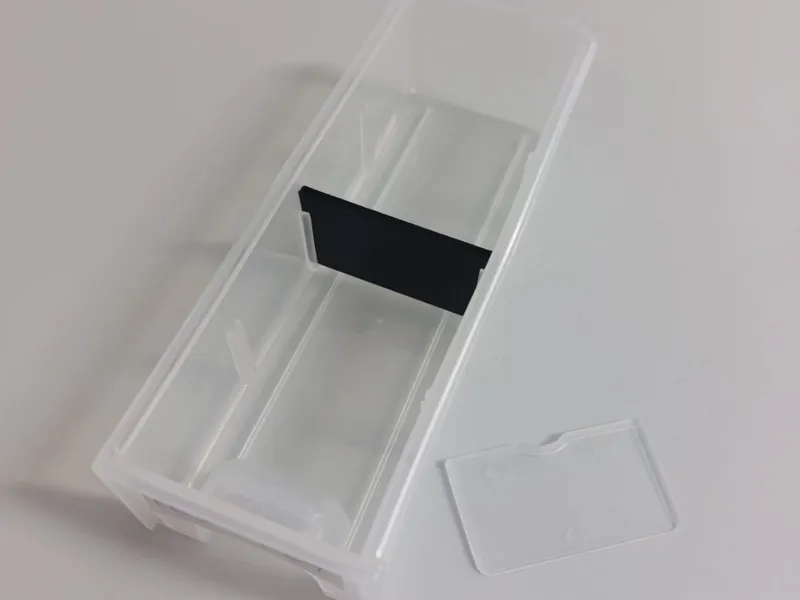 Partition for (HBM) screw /parts storage drawers
