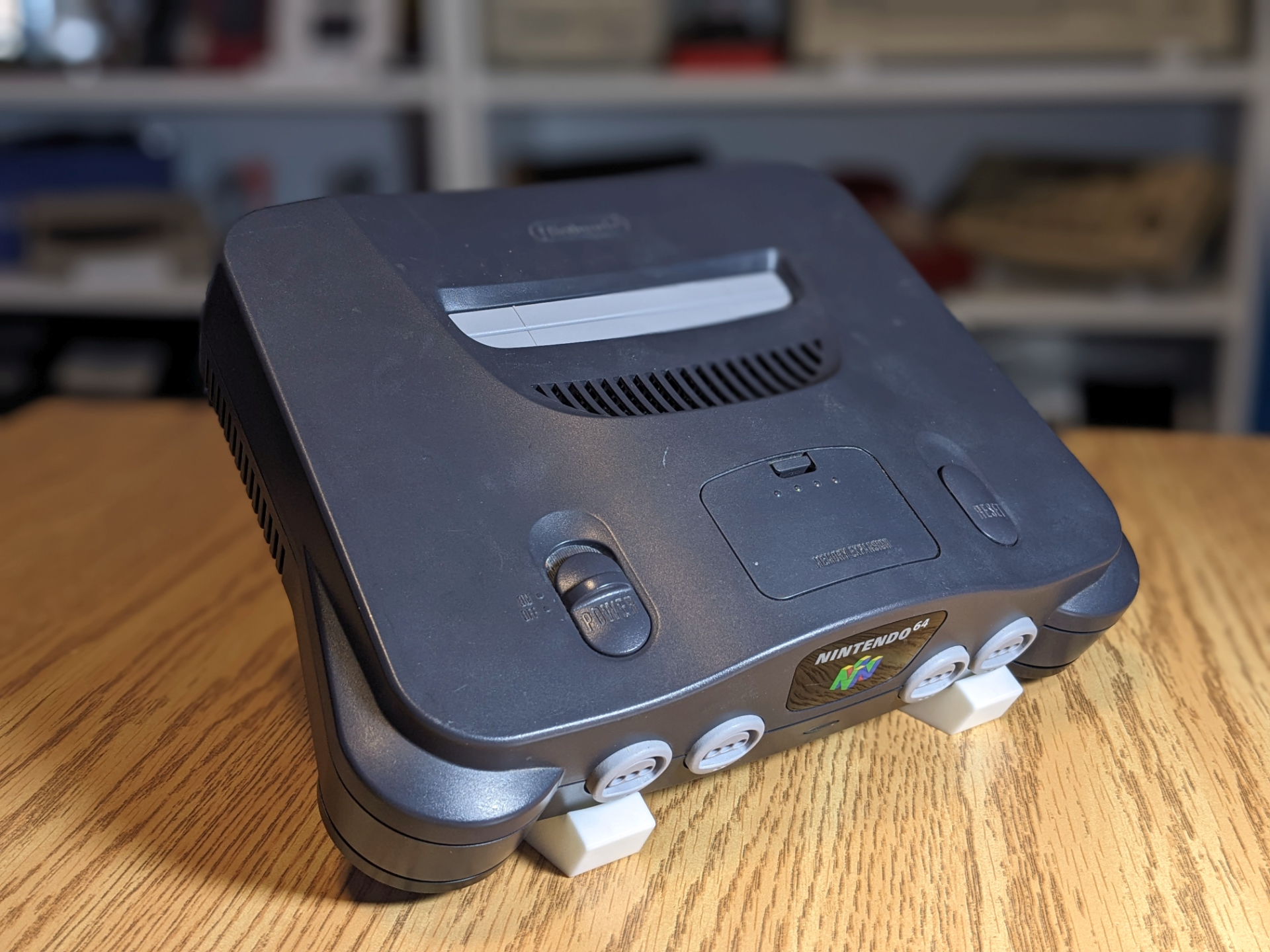 Nintendo 64 Display Stand - 35° incline