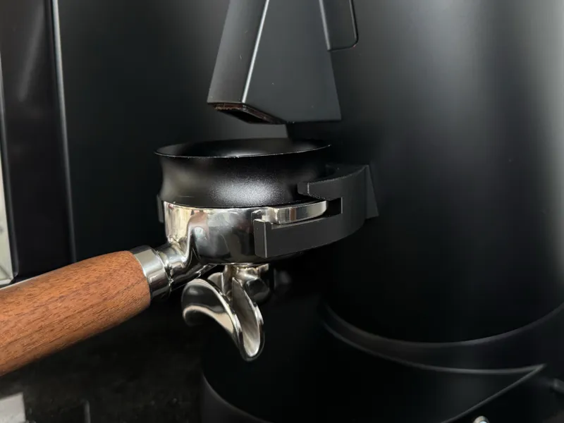 DF83 Portafilter Holder