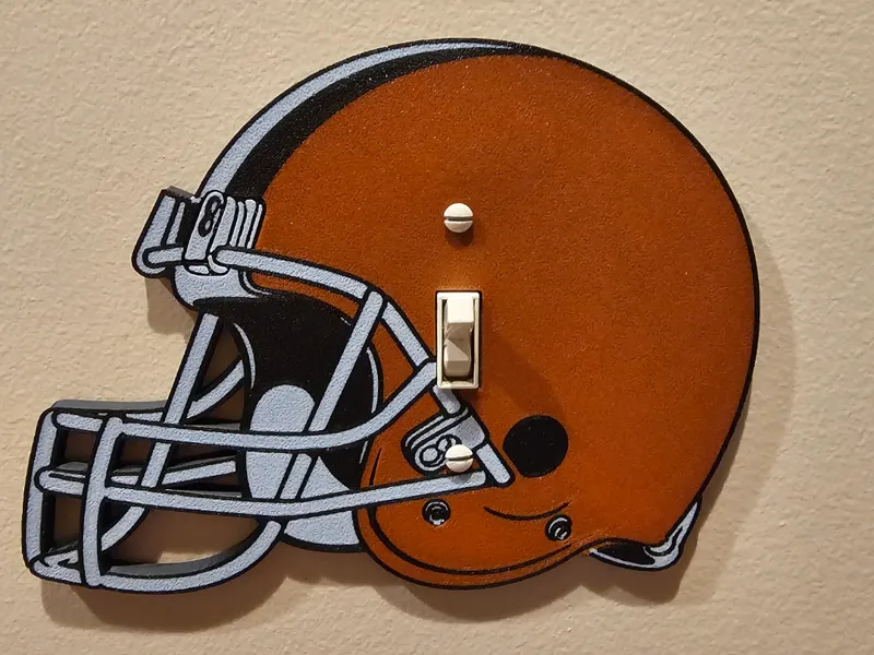 Cleveland Browns Football Helmet – Light Switch