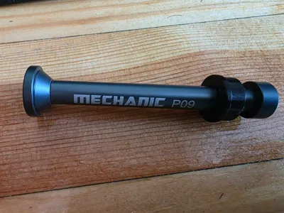 MECHANIC P09 