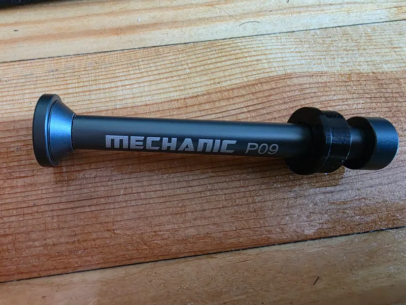 MECHANIC P09 