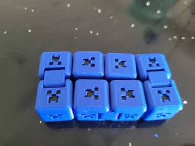minecraft infininte cube but blue (has supports)