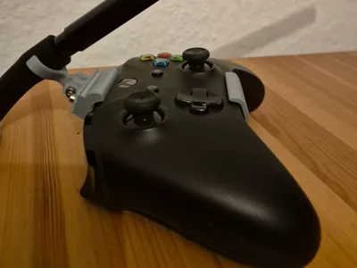 Shisha hose holder for Xbox One controller