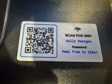 Letrero o emblema decorativo: Parametric Wi-Fi QR Fridge Magnet — vista de referencia 4