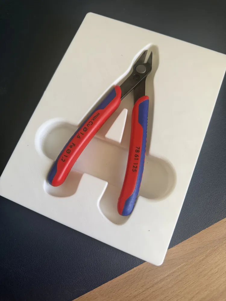 gridfinity knipex 78 61 125 side Cutter by user_3368695733MakerWorld ...