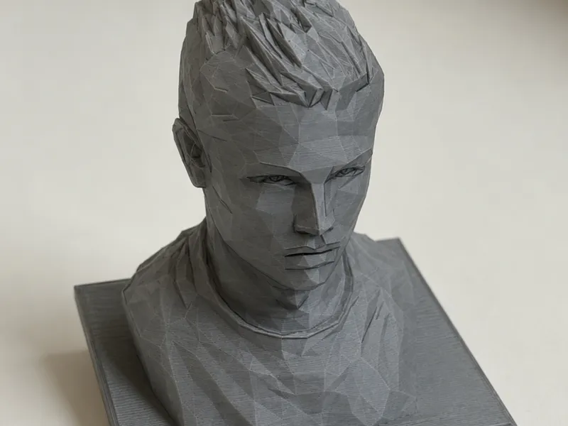 cristiano ronaldo statue