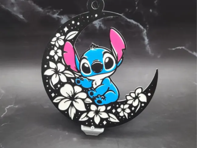Ornement Stitch sur la Lune
