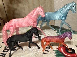 Trotting Horse Articulated Print in Place Delilah