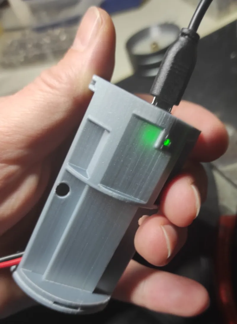 holder for dual 18650 with usb bms