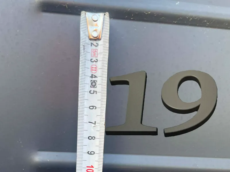 19 c sign