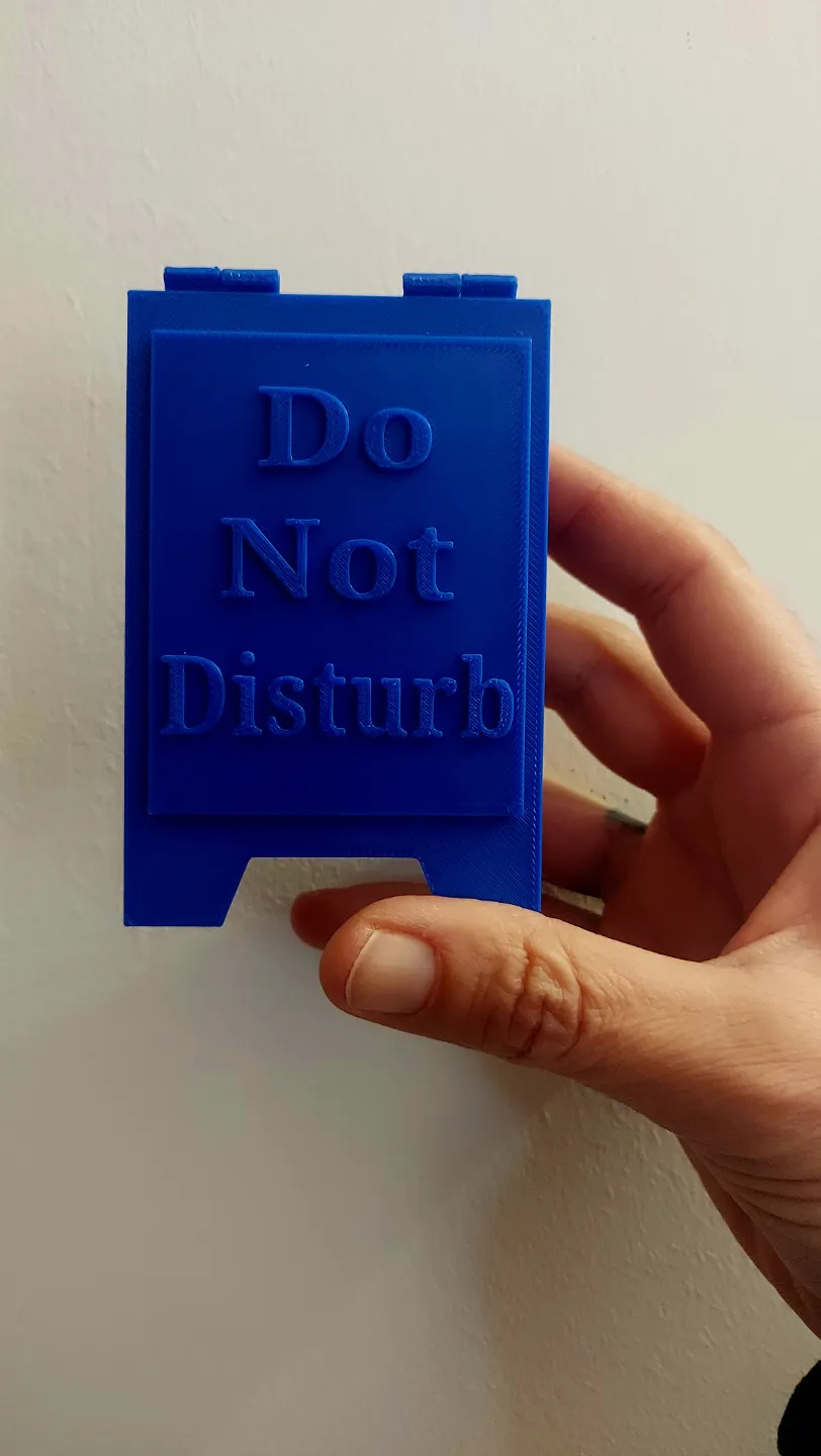 Attention sign - i'm 3d printing - do not disturb by RandomGuy - MakerWorld