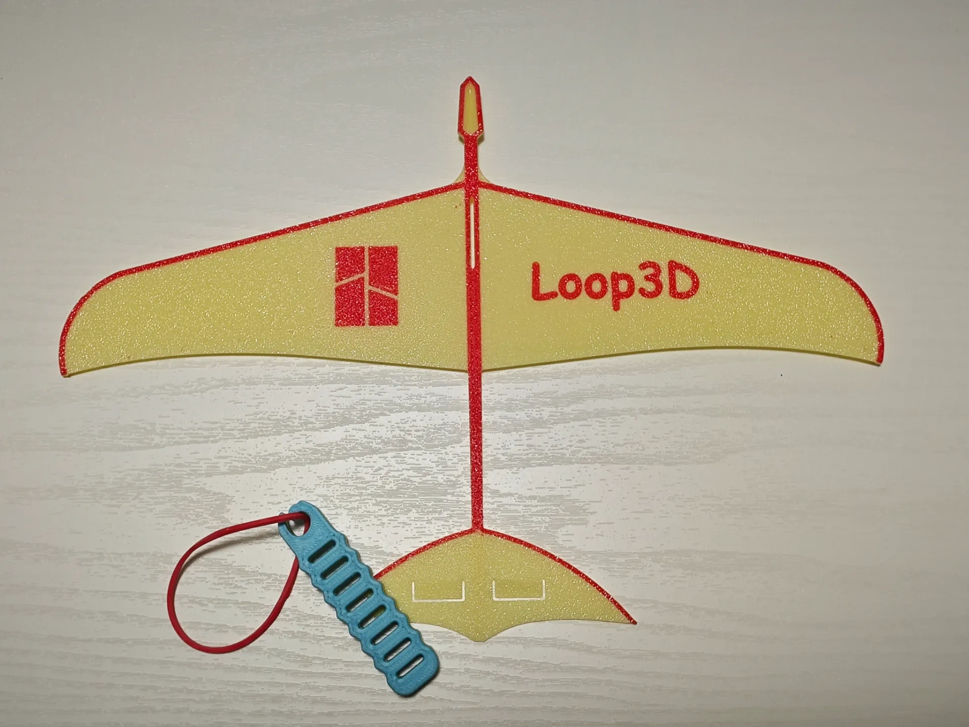Miniatura 2 do modelo 3D 真正飞行滑翔的橡皮筋弹射飞机V2+弹射支架（飞超远)