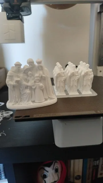 Soporte: Holy Family & Saints – Support-Free — vista de referencia 3