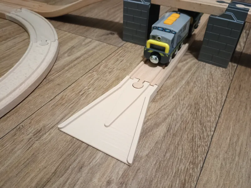 Ramp for wooden rails