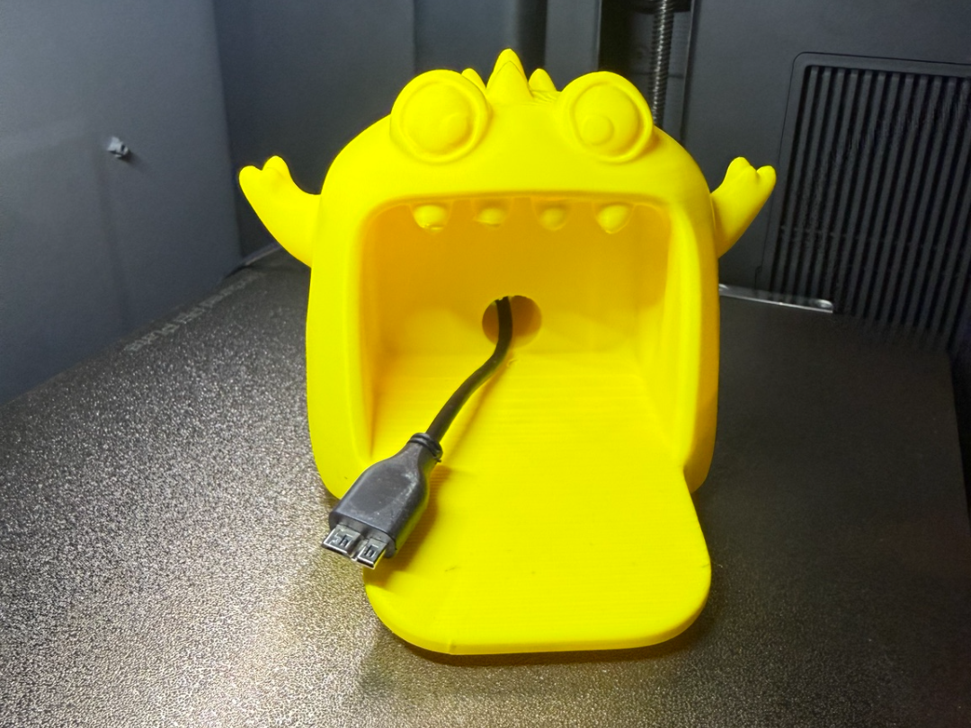 Monster Cable Feeder